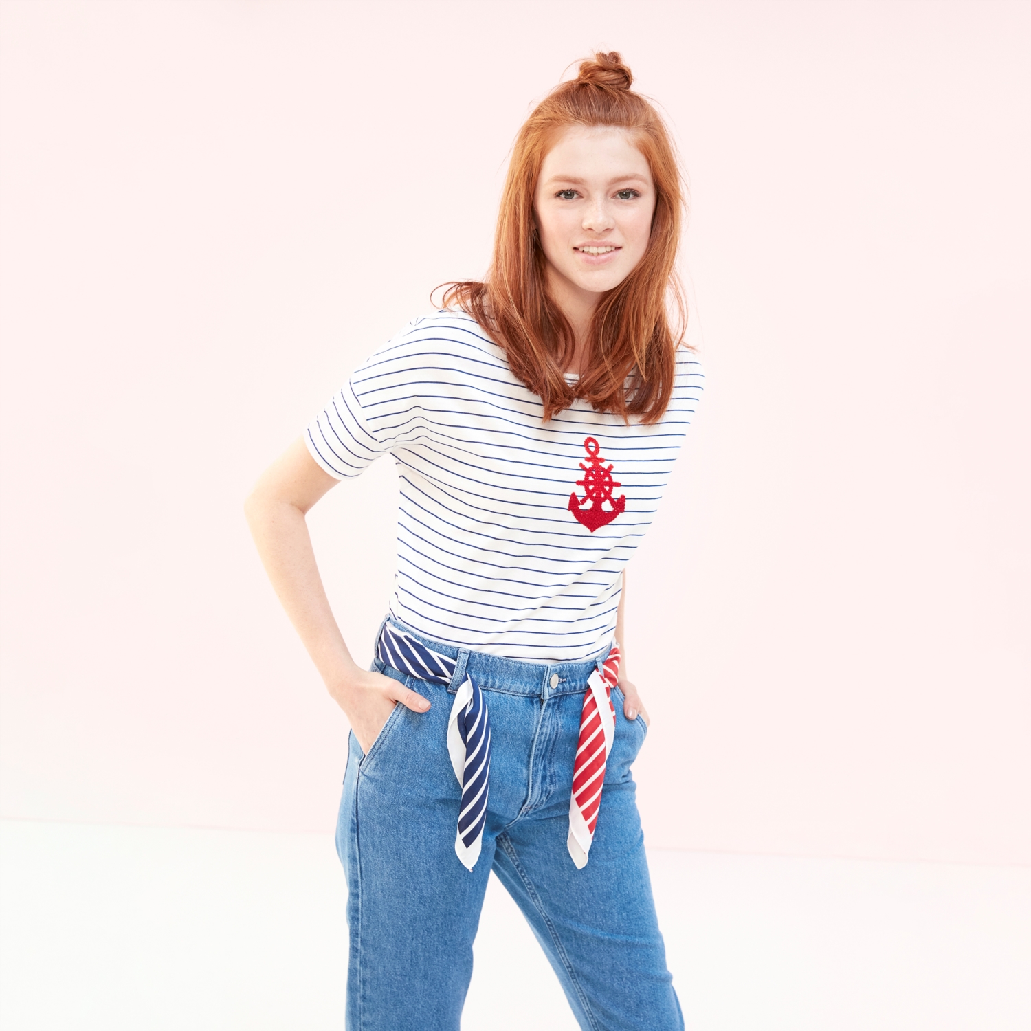 BASKILI BİSİKLET YAKA KISA KOLLU T-SHIRT