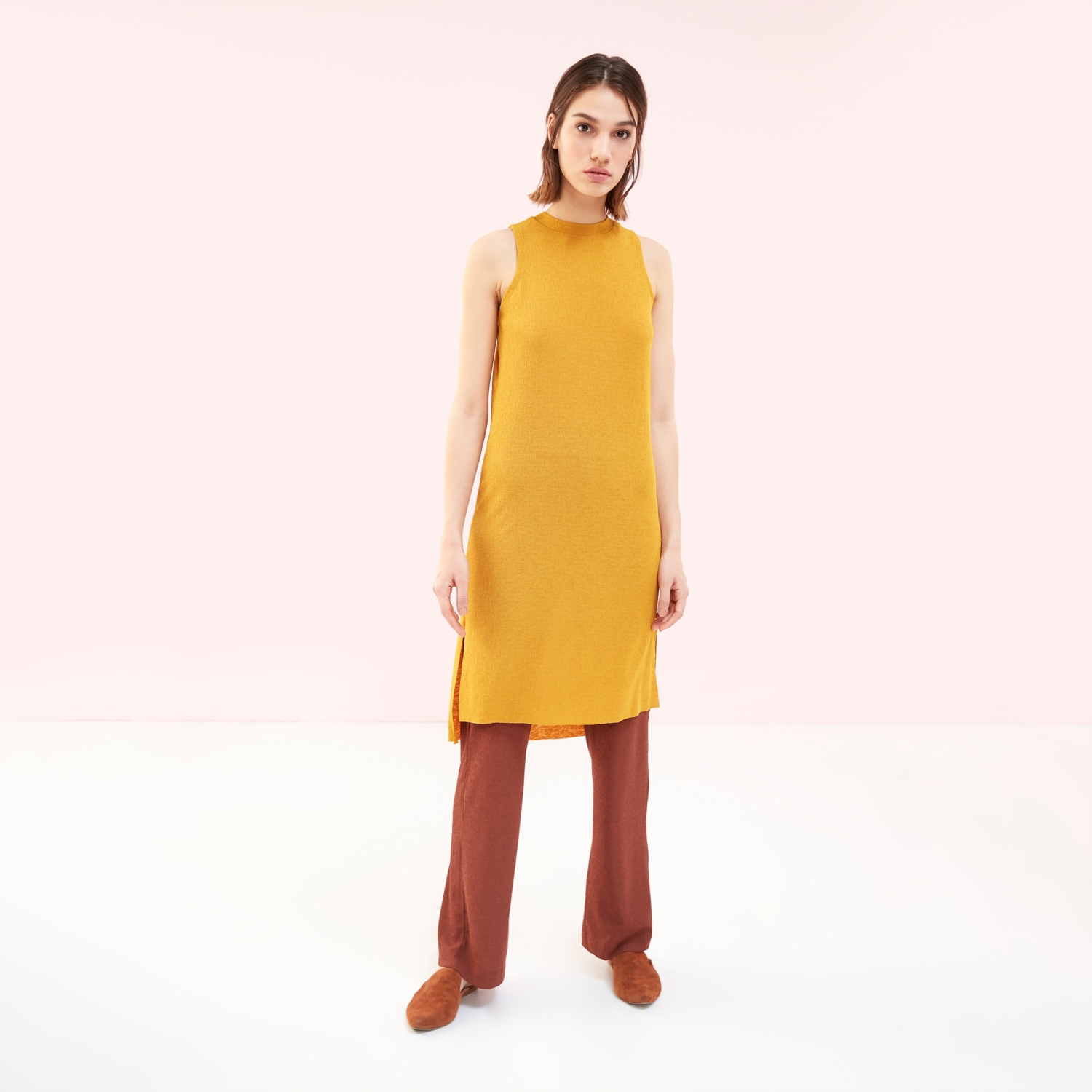 MİDİ BOY KOLSUZ ELBİSE