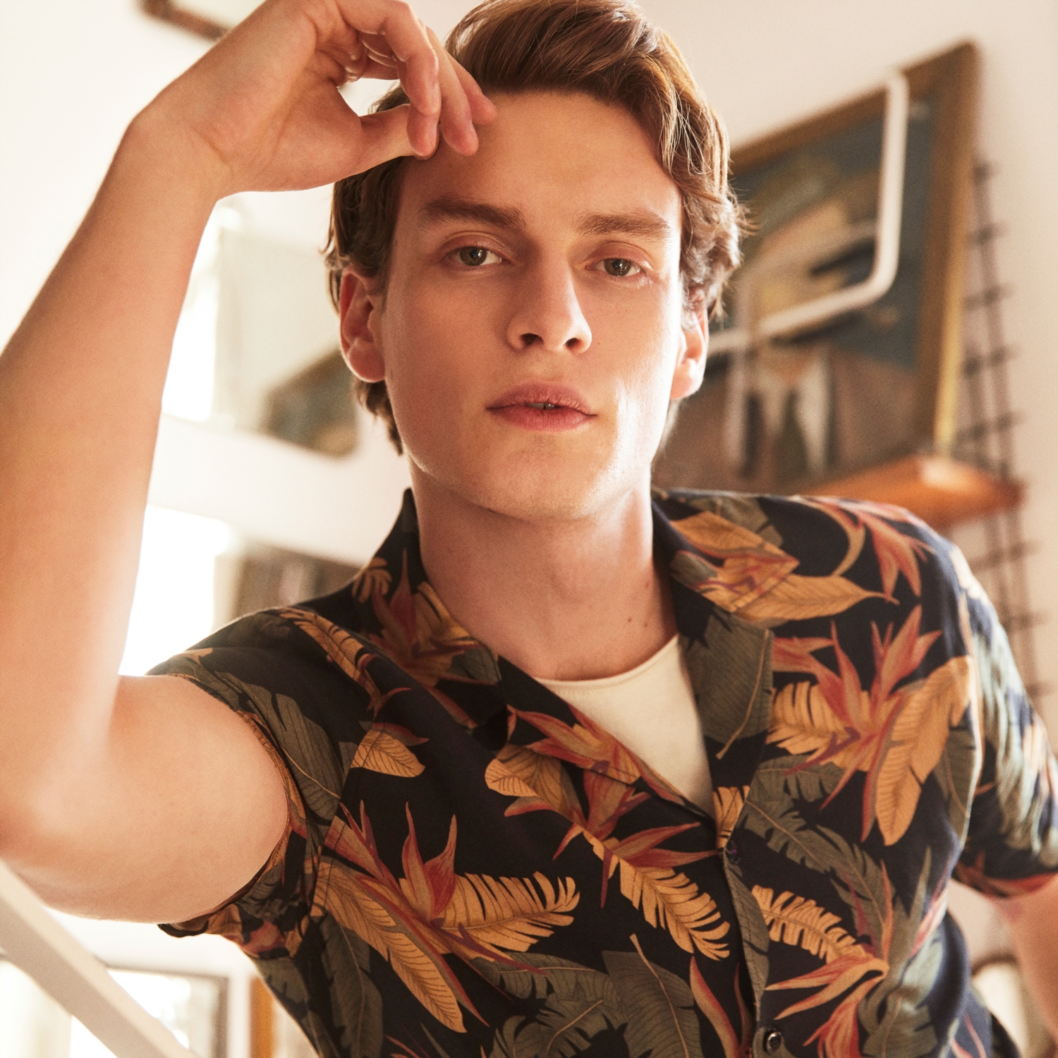 YAPRAK DESENLİ VİSKOZ REGULAR GÖMLEK