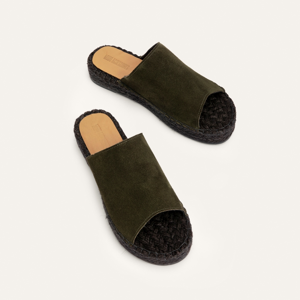 HASIR TABANLI SÜET TERLİK