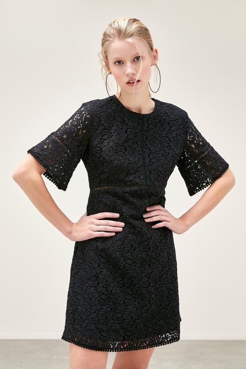  DANTEL DETAYLI A FORM ELBİSE