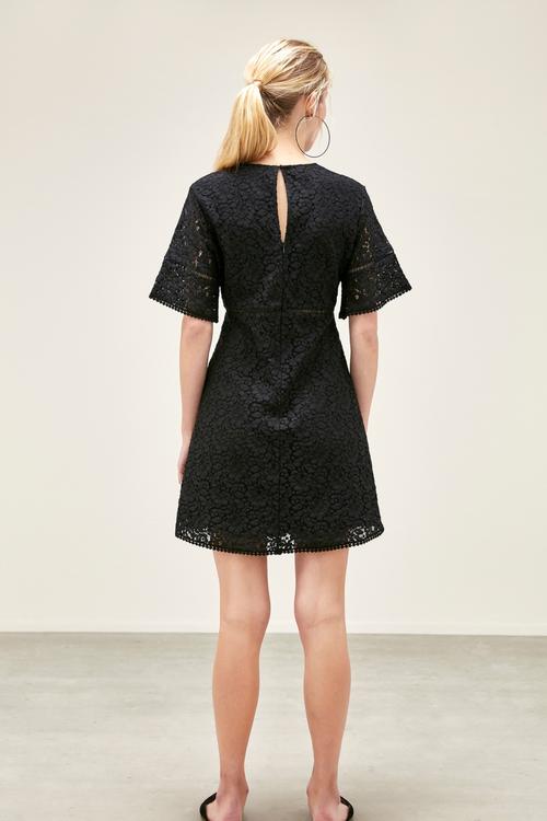  DANTEL DETAYLI A FORM ELBİSE