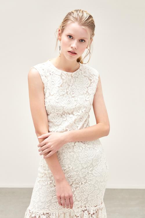  DANTELLİ MİDİ BOY ELBİSE