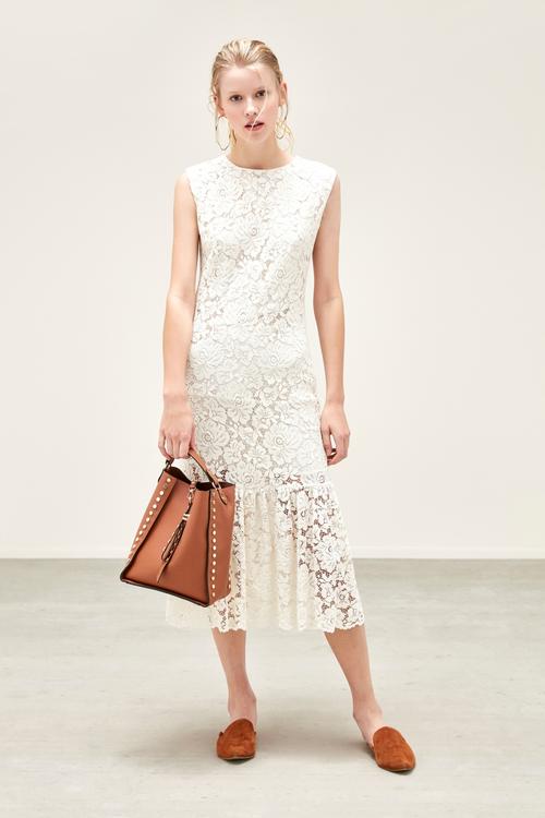  DANTELLİ MİDİ BOY ELBİSE