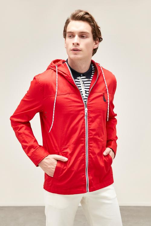  İP DETAYLI KAPÜŞONLU İNCE PAMUKLU YAĞMURLUK