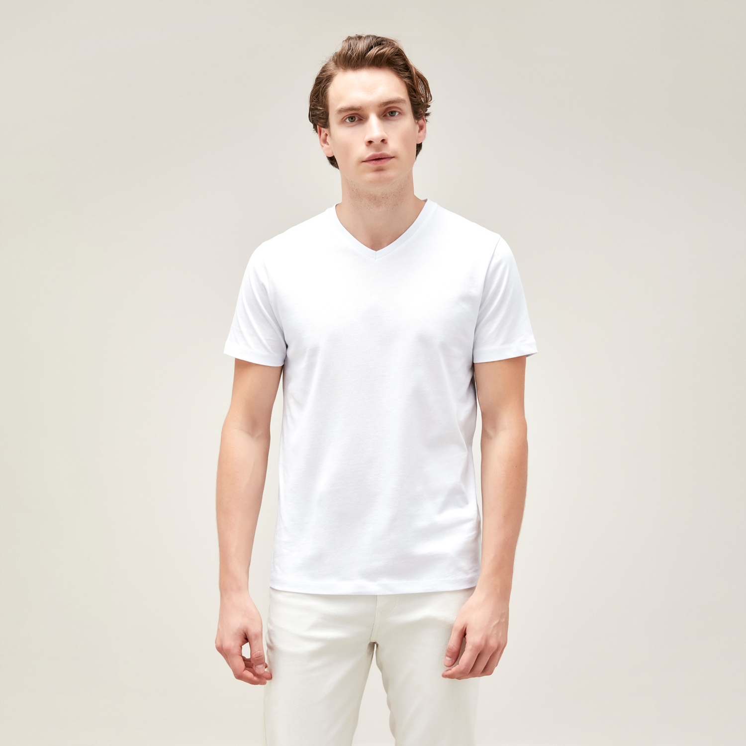 V YAKA PAMUKLU KISA KOLLU T-SHIRT