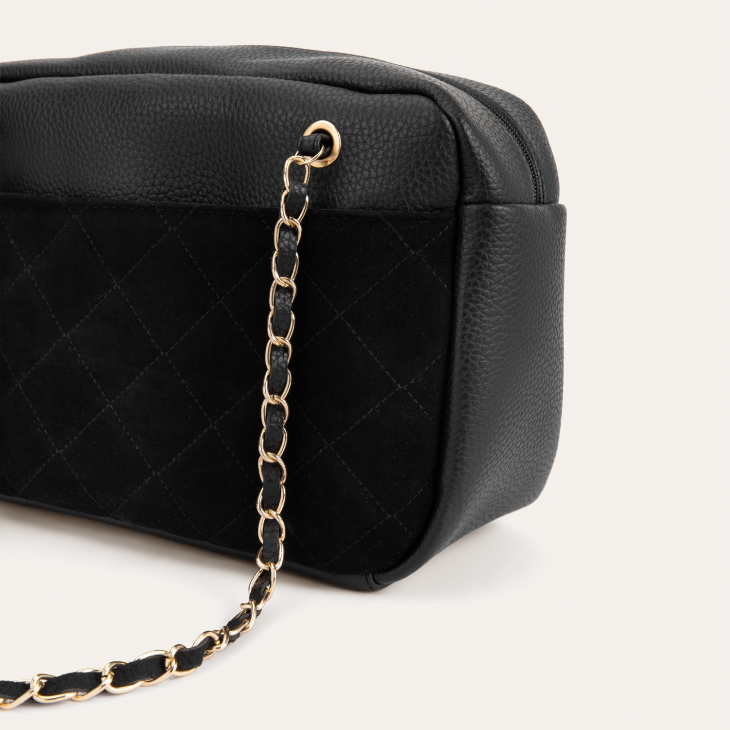 ZİNCİR ASKILI DERİ GÖRÜNÜMLÜ OMUZ ÇANTASI