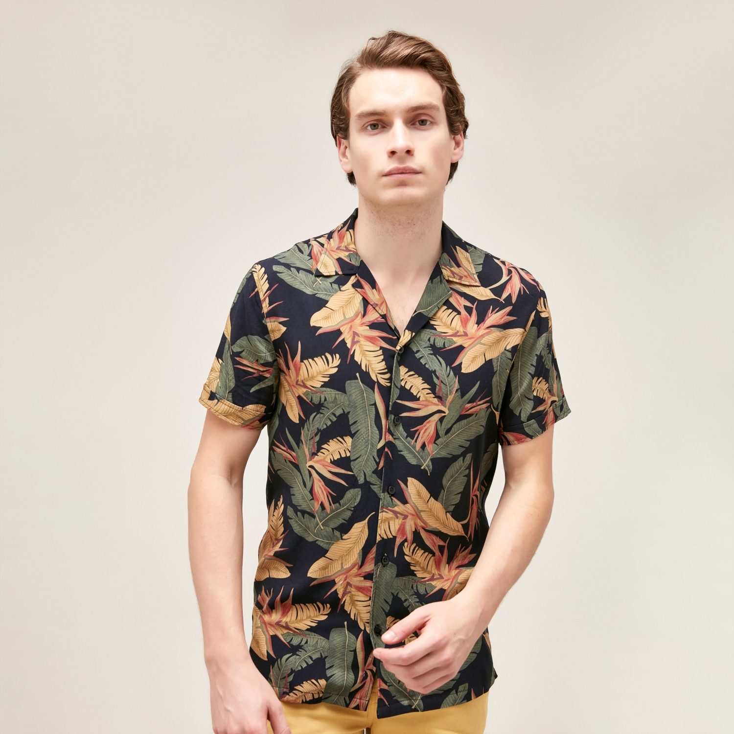 YAPRAK DESENLİ VİSKOZ REGULAR GÖMLEK