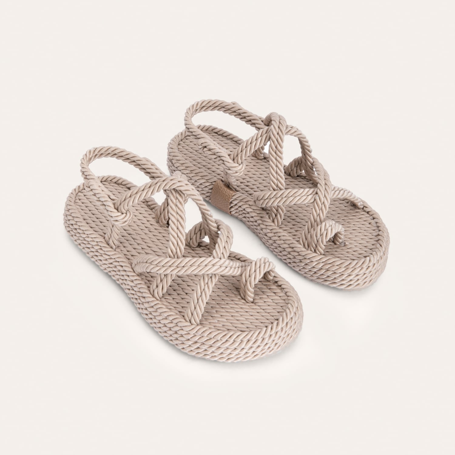 KALIN TABANLI HASIR GÖRÜNÜMLÜ SANDALET