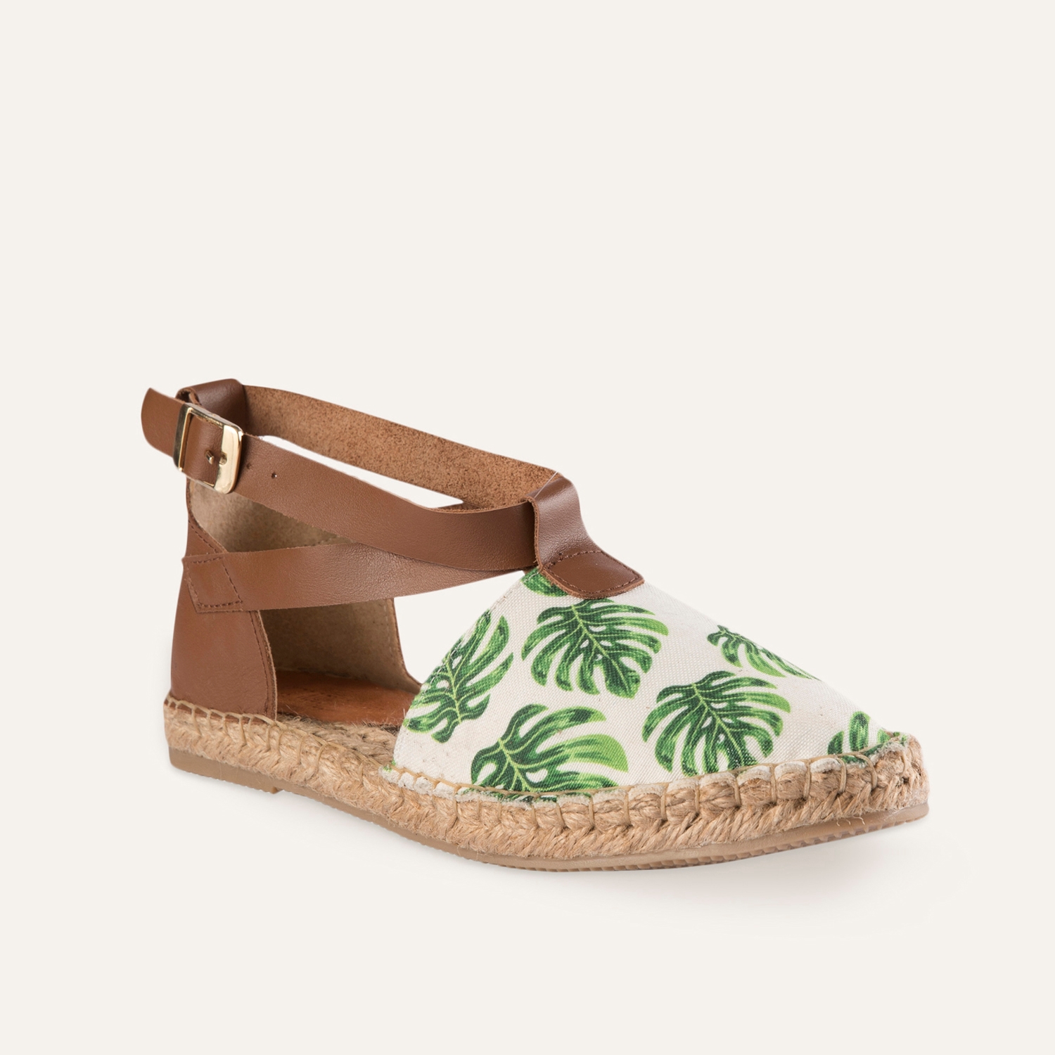 ÇAPRAZ BANTLI SANDALET