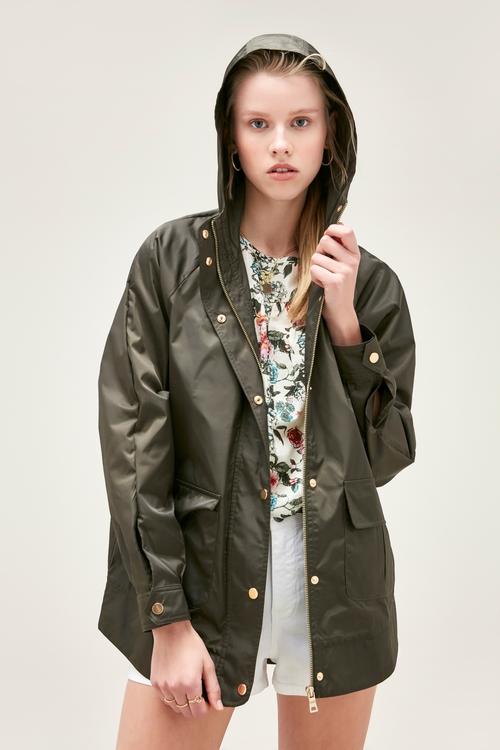  KAPÜŞONLU İNCE PARKA