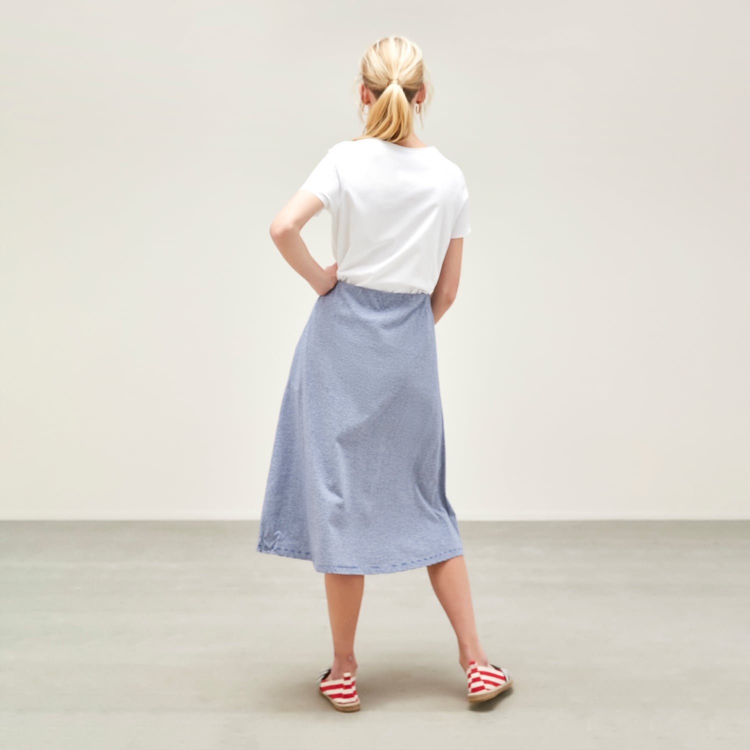 BALIK DESENLİ PAMUKLU T-SHIRT