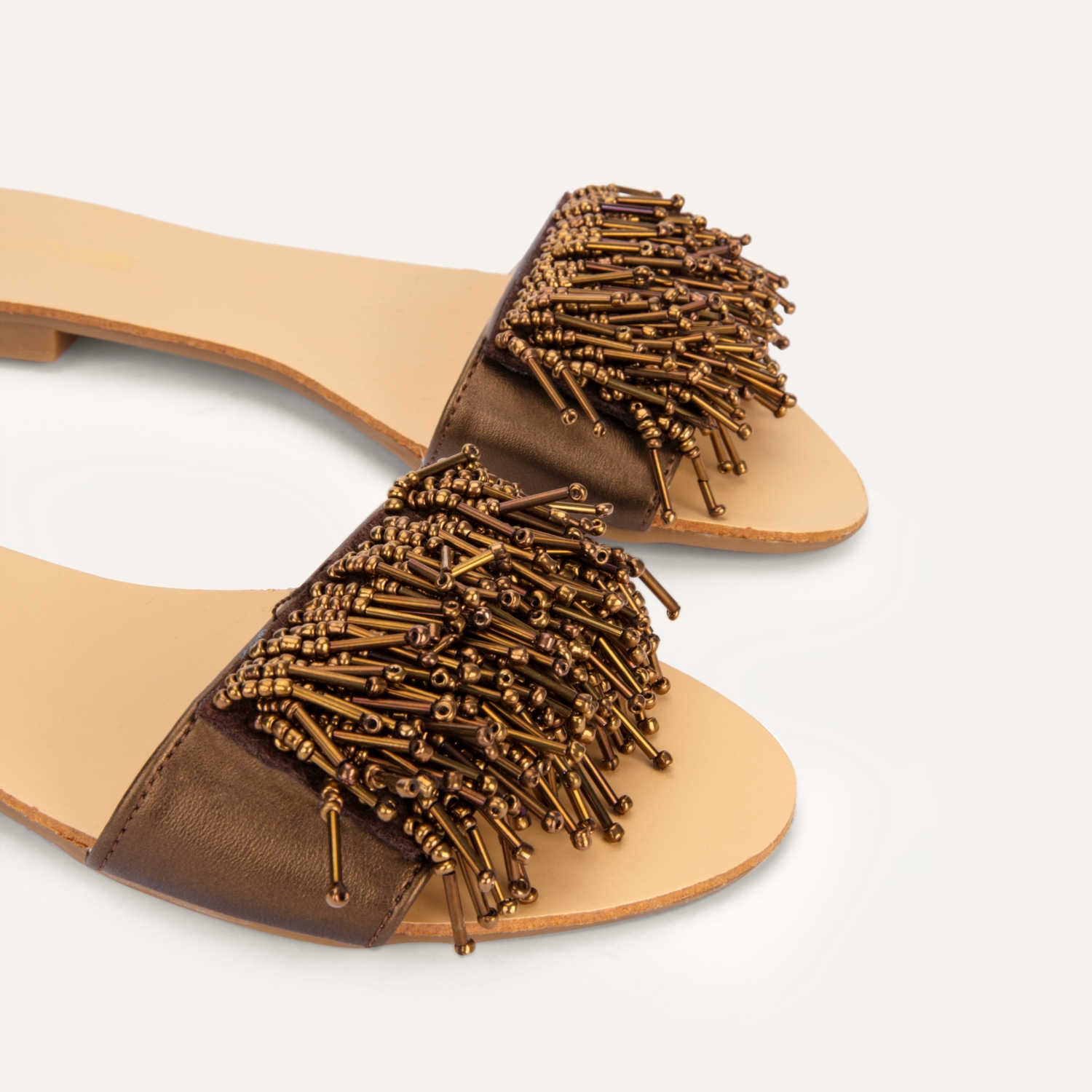 BONCUK DETAYLI TERLİK