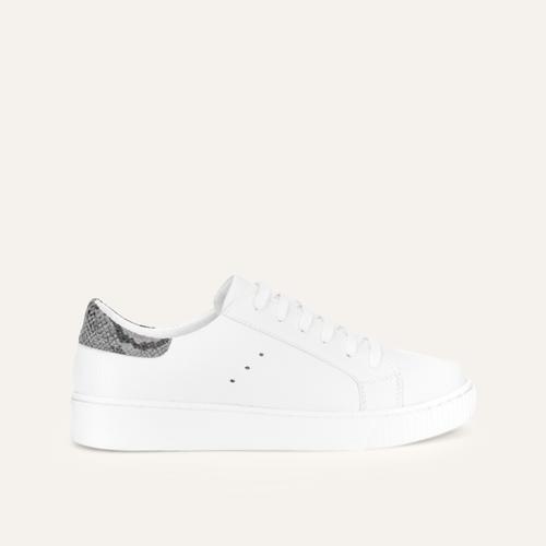  DETAYLI SPOR AYAKKABI