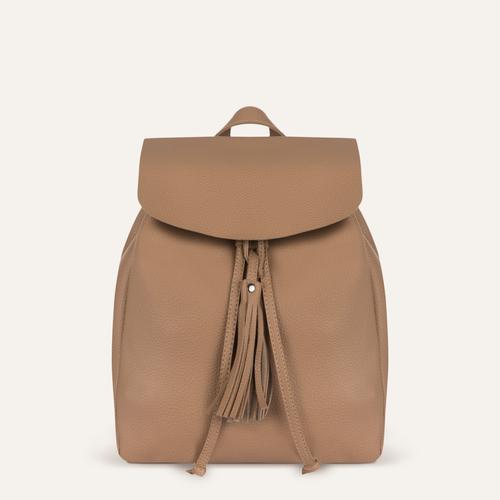  PÜSKÜL DETAYLI DERİ GÖRÜNÜMLÜ SIRT ÇANTASI