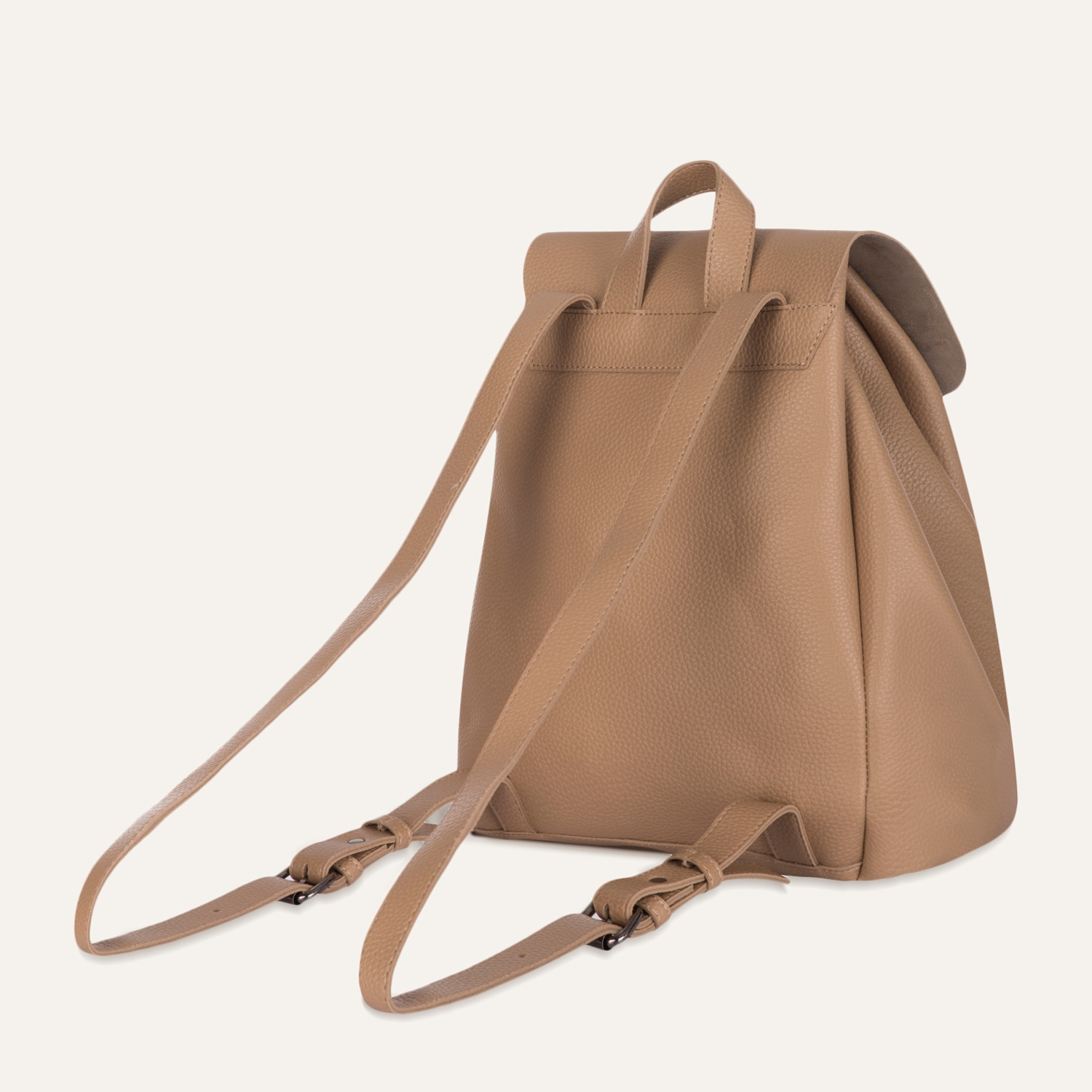 PÜSKÜL DETAYLI DERİ GÖRÜNÜMLÜ SIRT ÇANTASI