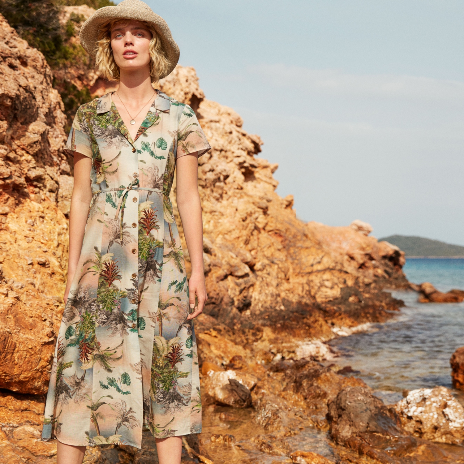 BASKILI KLOŞ MİDİ BOY ELBİSE