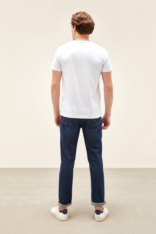  V YAKA PAMUKLU KISA KOLLU T-SHIRT