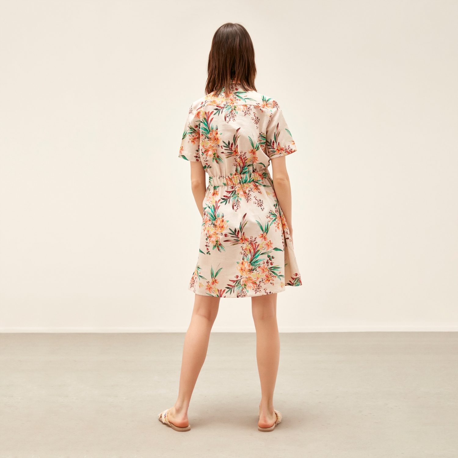 ÇİÇEK BASKILI BAĞLAMALI ELBİSE