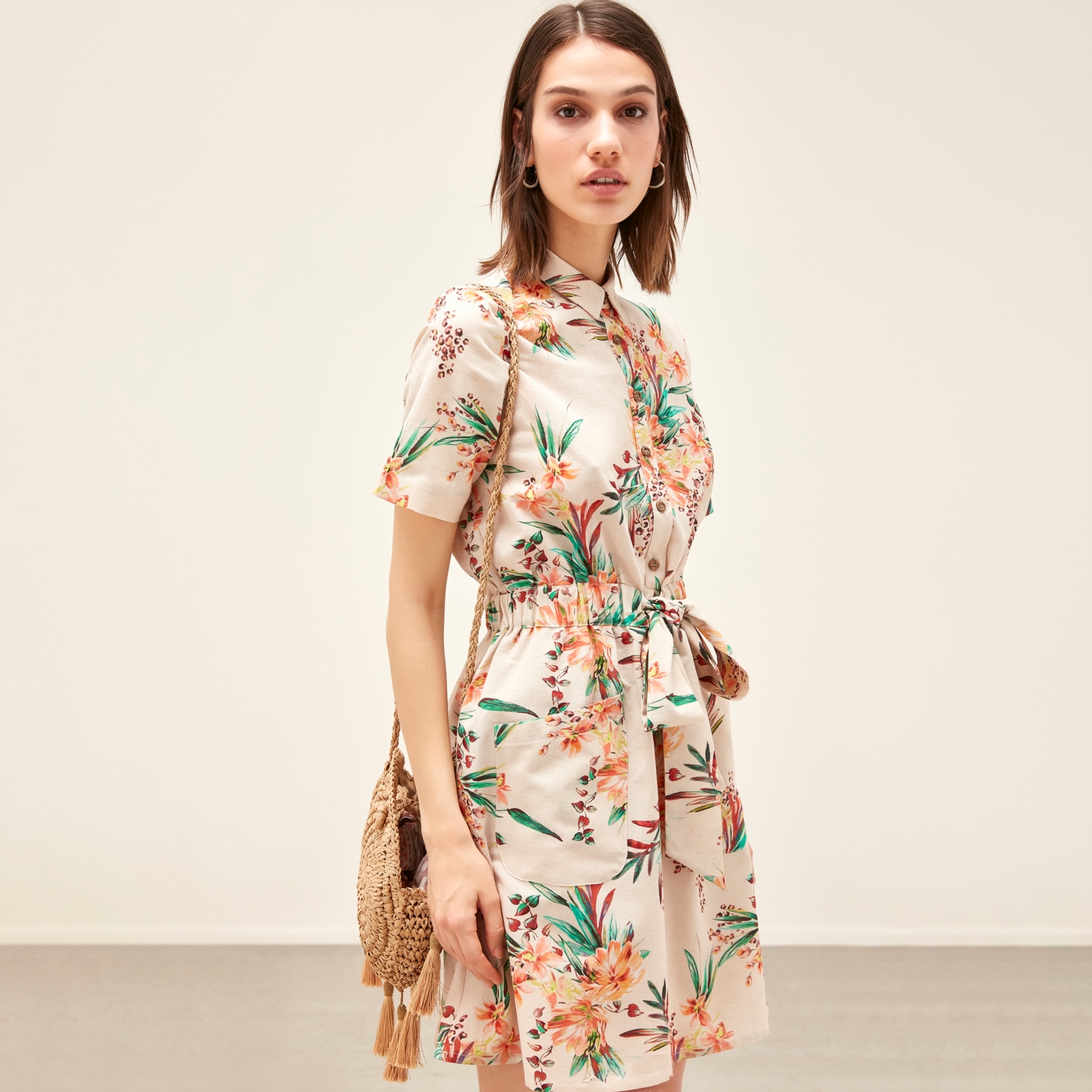 ÇİÇEK BASKILI BAĞLAMALI ELBİSE