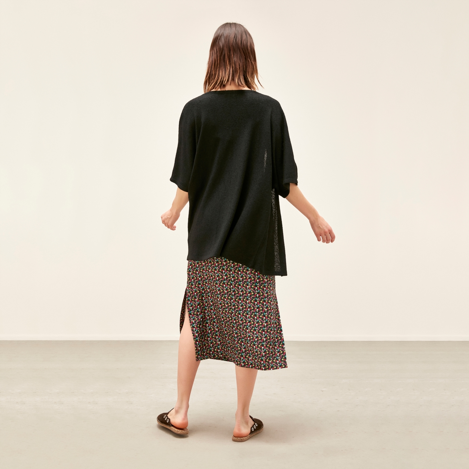 AÇIK YAKA ÖRME HIRKA