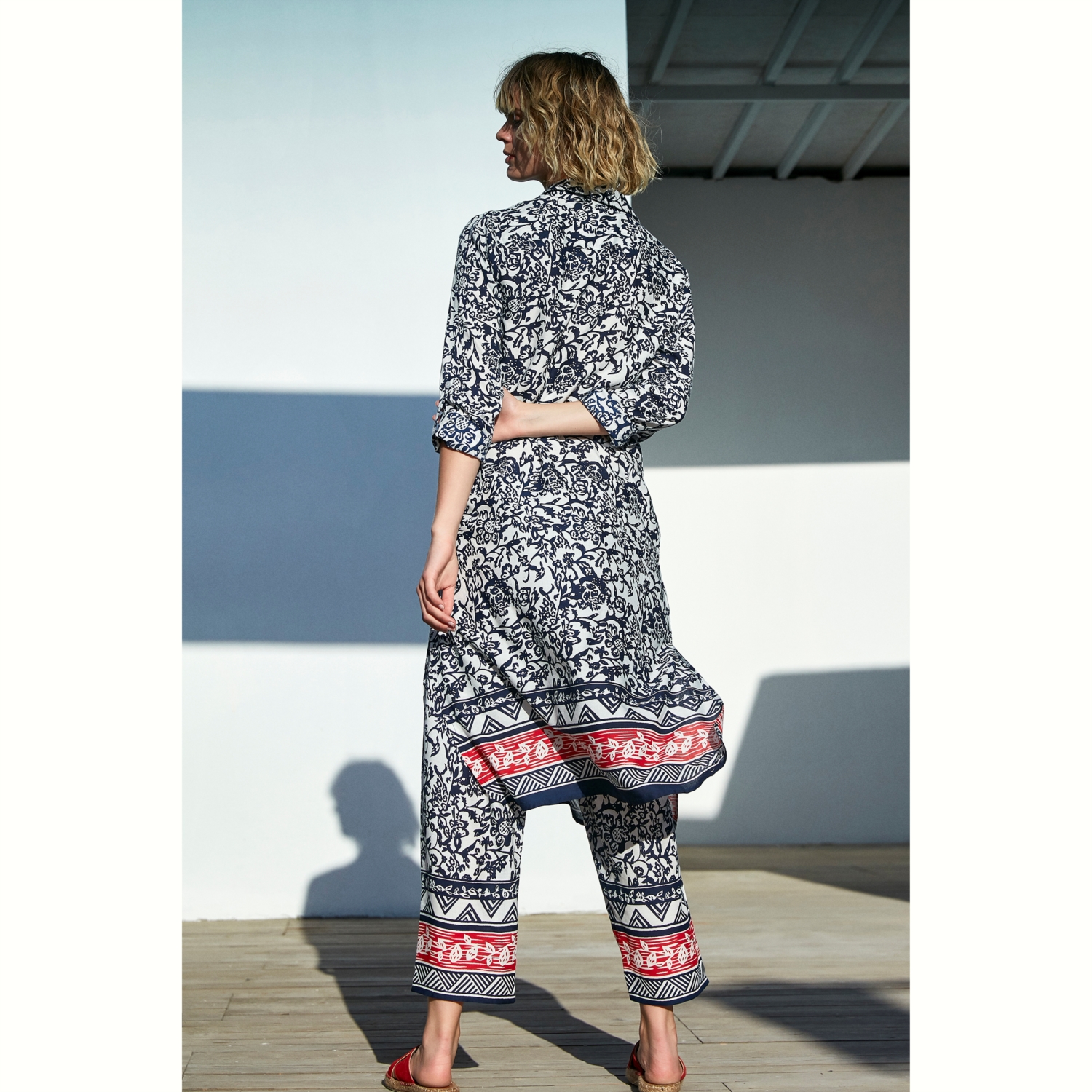 ETNİK DESENLİ MİDİ BOY GÖMLEK ELBİSE