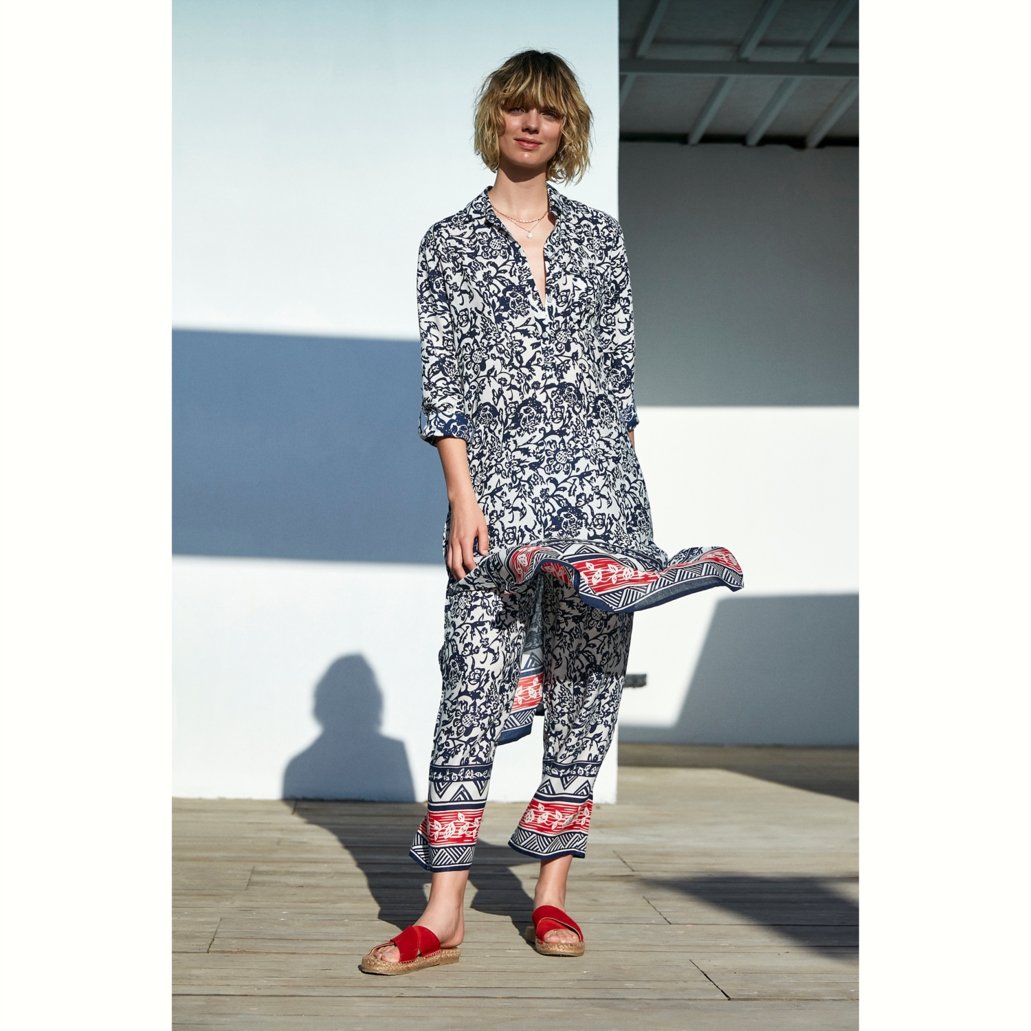 ETNİK DESENLİ MİDİ BOY GÖMLEK ELBİSE