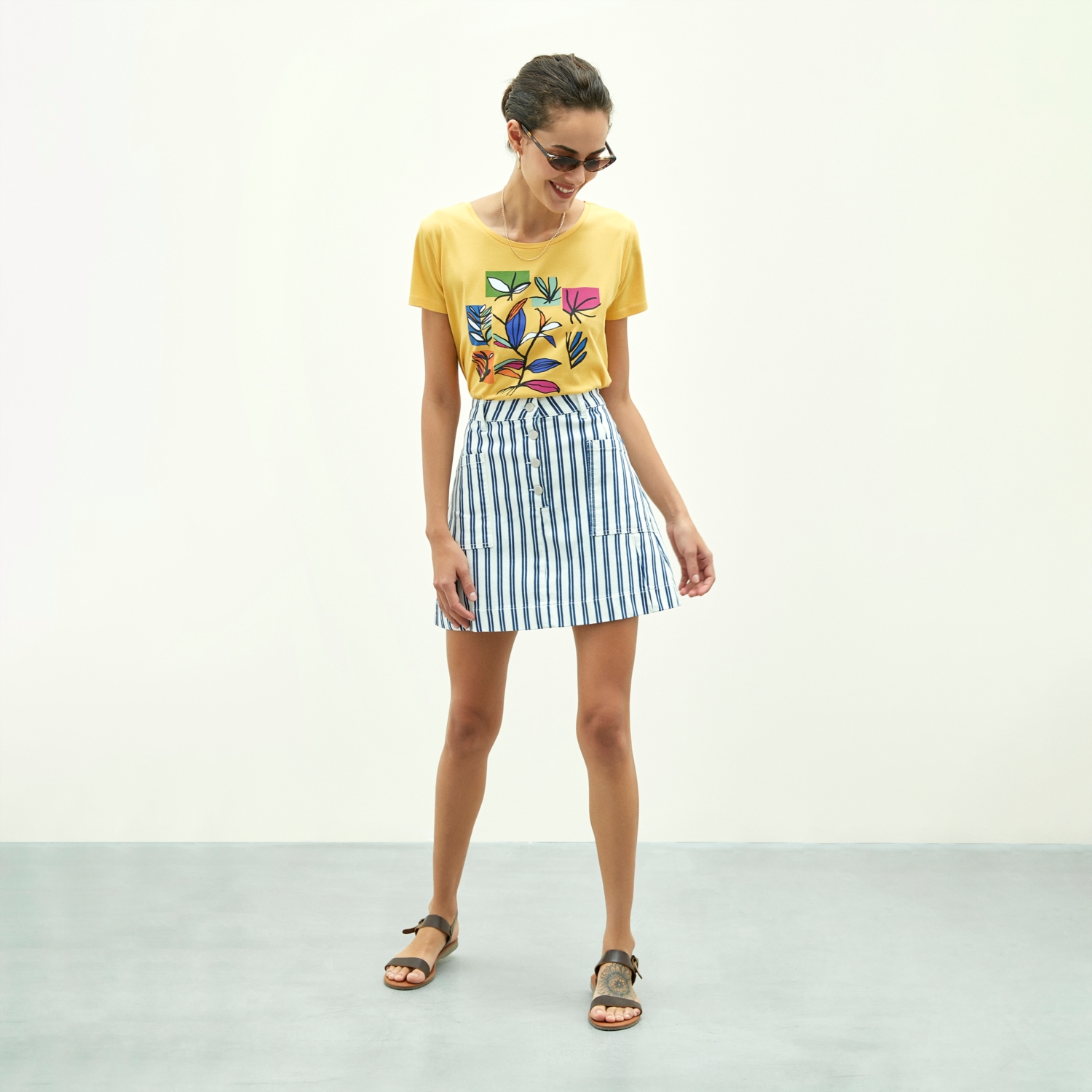 BASKILI PAMUKLU BİSİKLET YAKA T-SHIRT