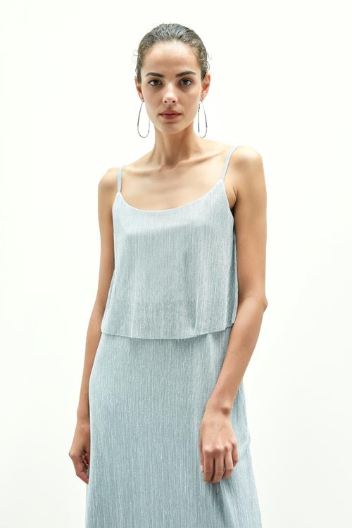  ASKILI PARLAK GÖRÜNÜMLÜ MAXİ BOY GECE ELBİSESİ