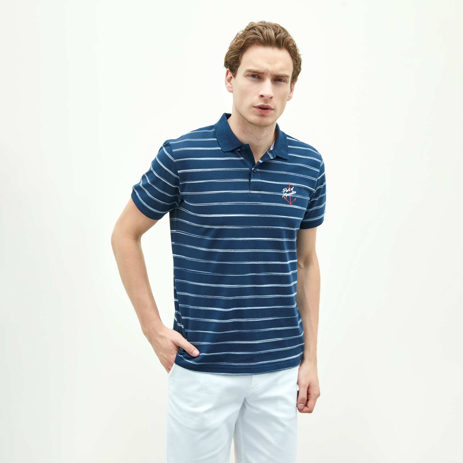 ÇİZGİLİ POLO YAKA NAKIŞLI KISA KOL T-SHIRT