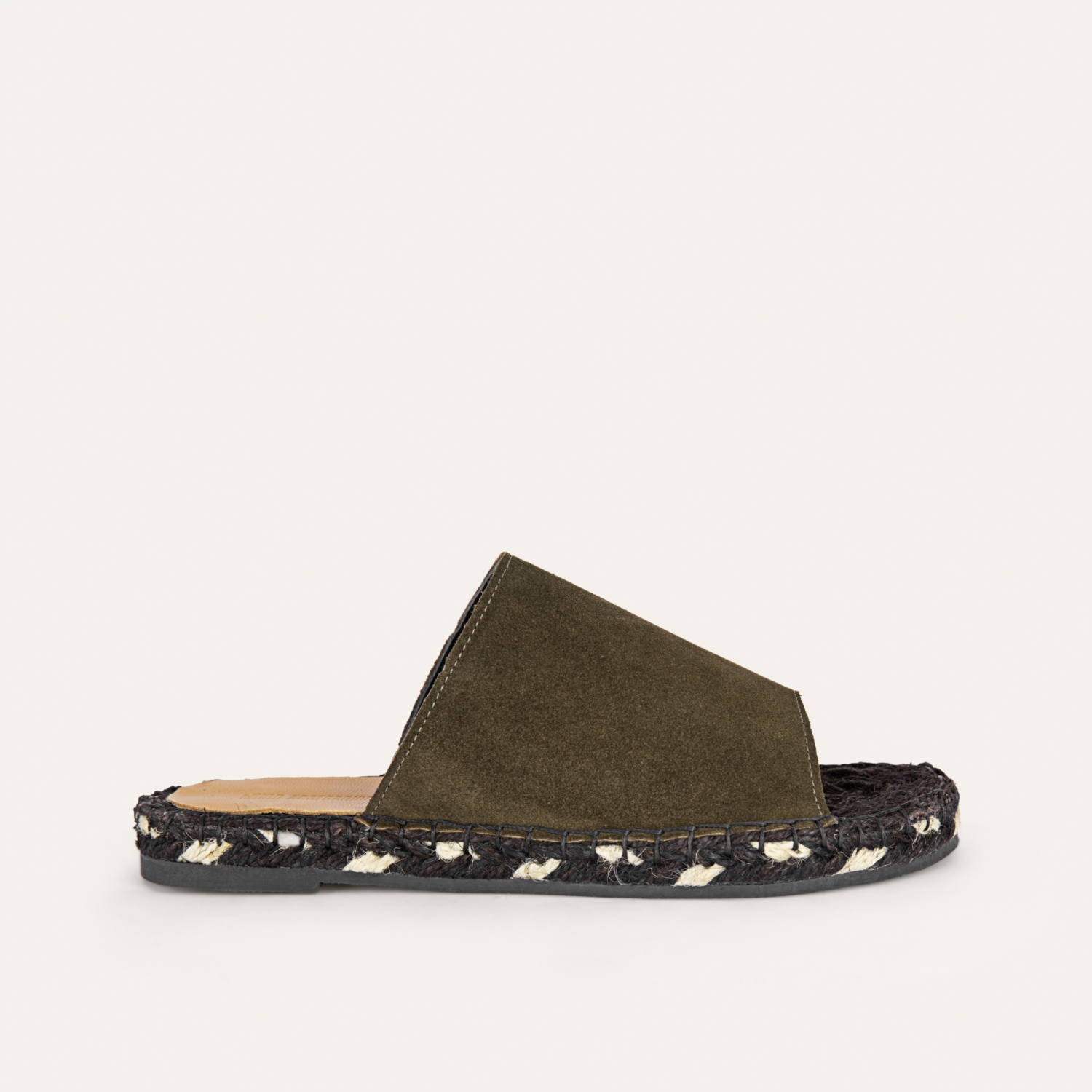 HASIR TABANLI SÜET TERLİK