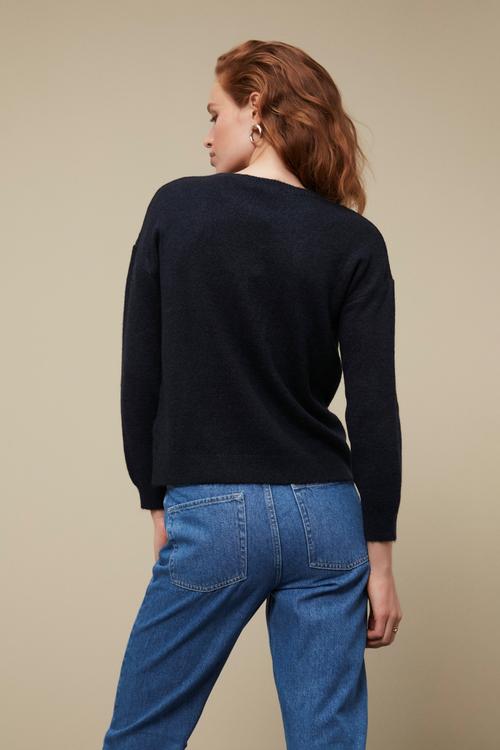  YILDIZ DESENLİ KAZAK