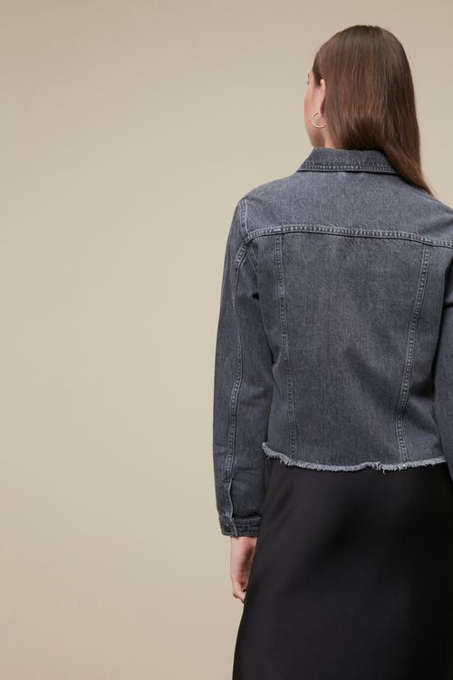  PÜSKÜL DETAYLI JEAN CEKET