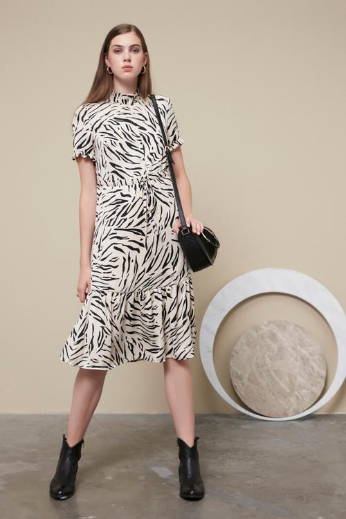  ZEBRA DESENLİ MİDİ KLOŞ ELBİSE