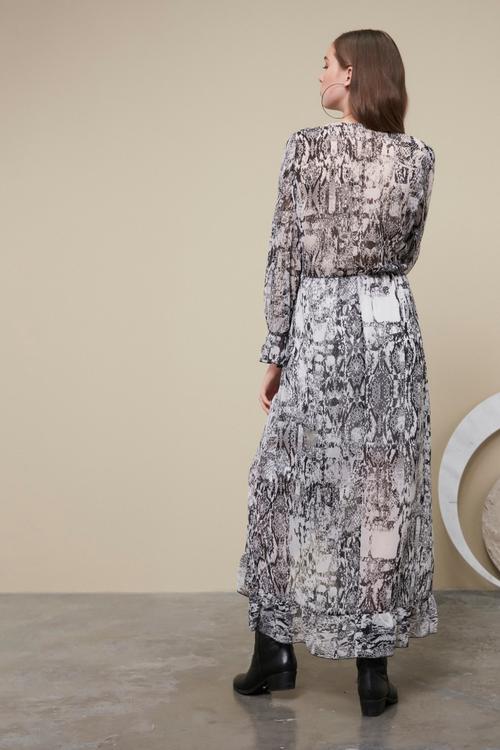  YILAN DERİSİ DESENLİ MAXI ELBİSE