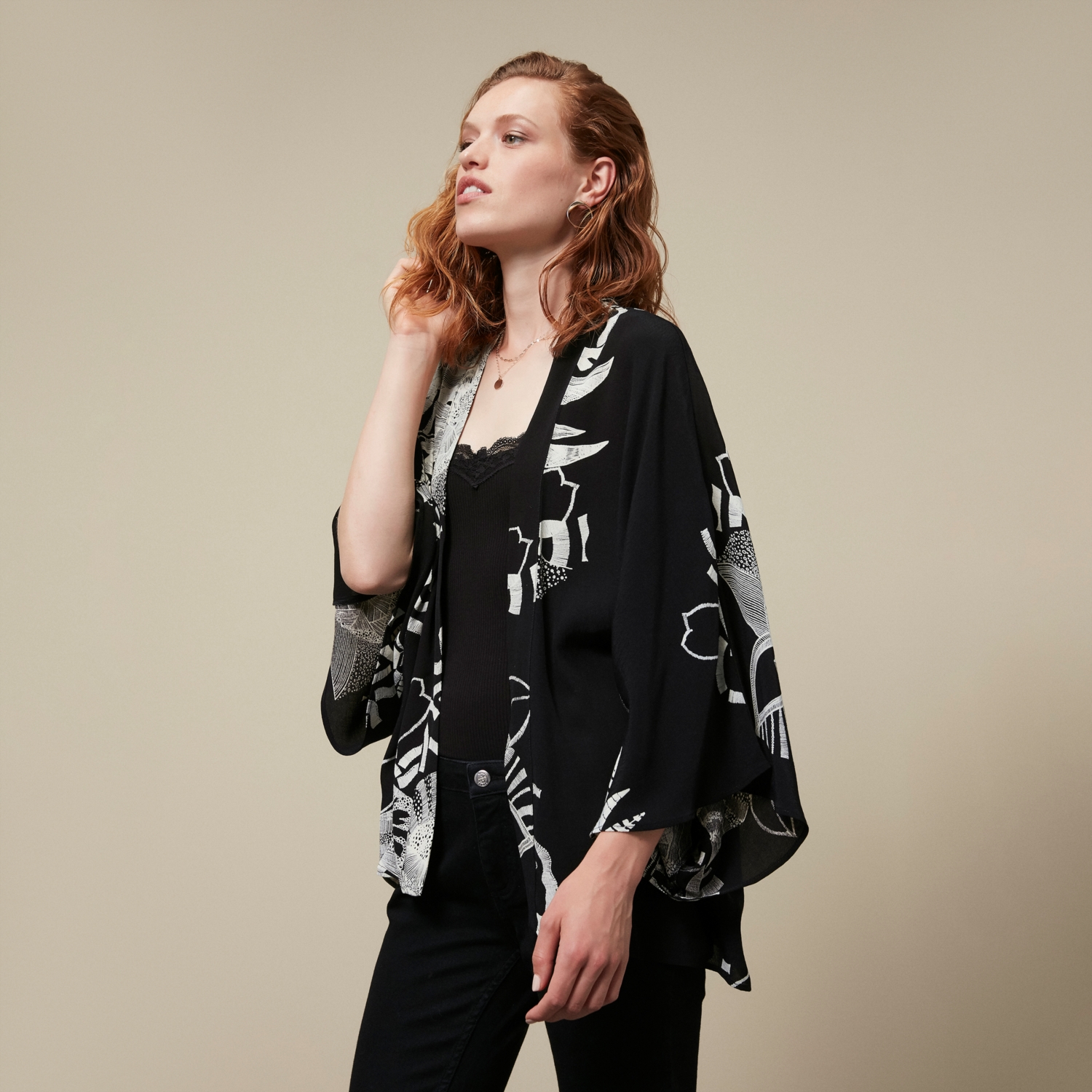 BASKILI KİMONO CEKET