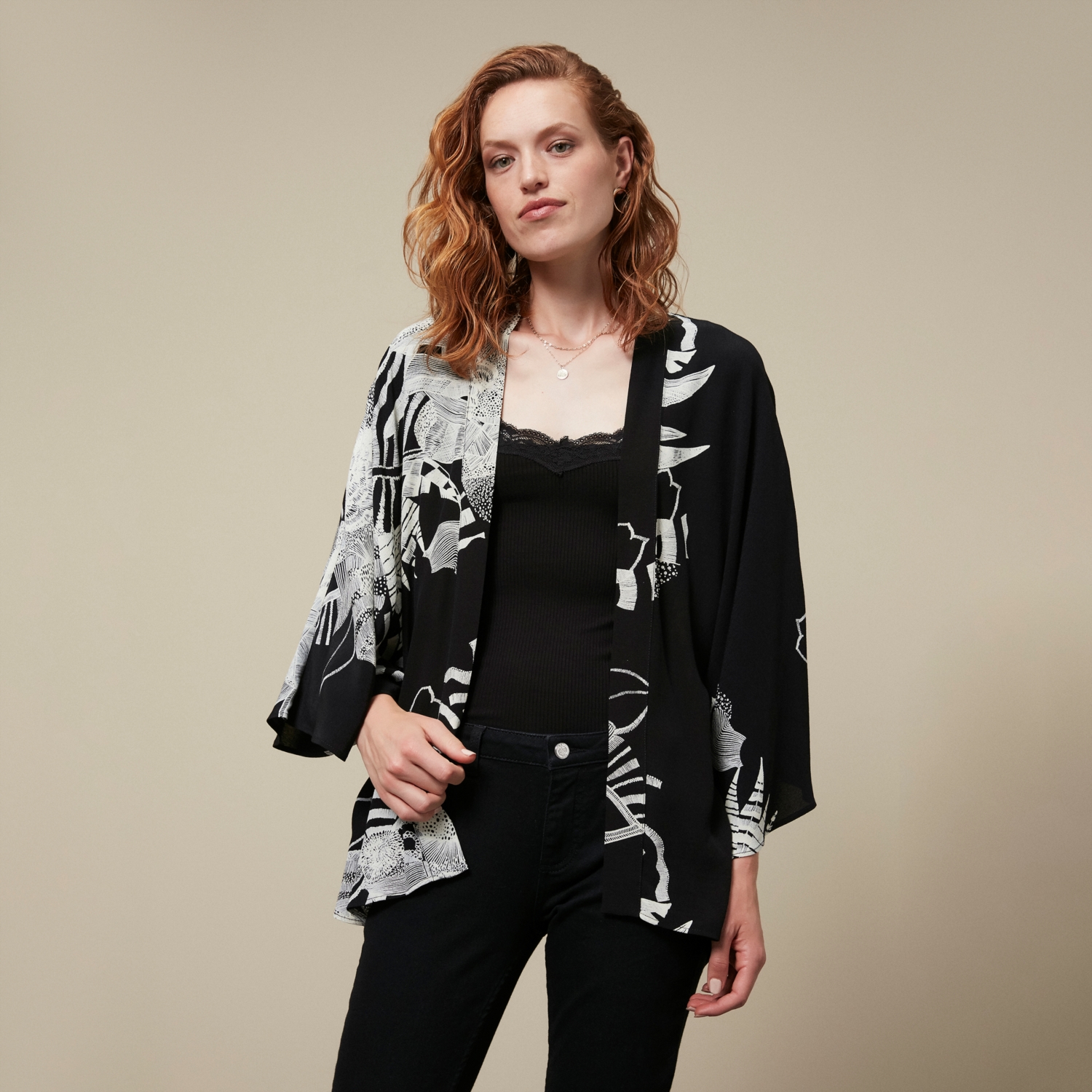 BASKILI KİMONO CEKET