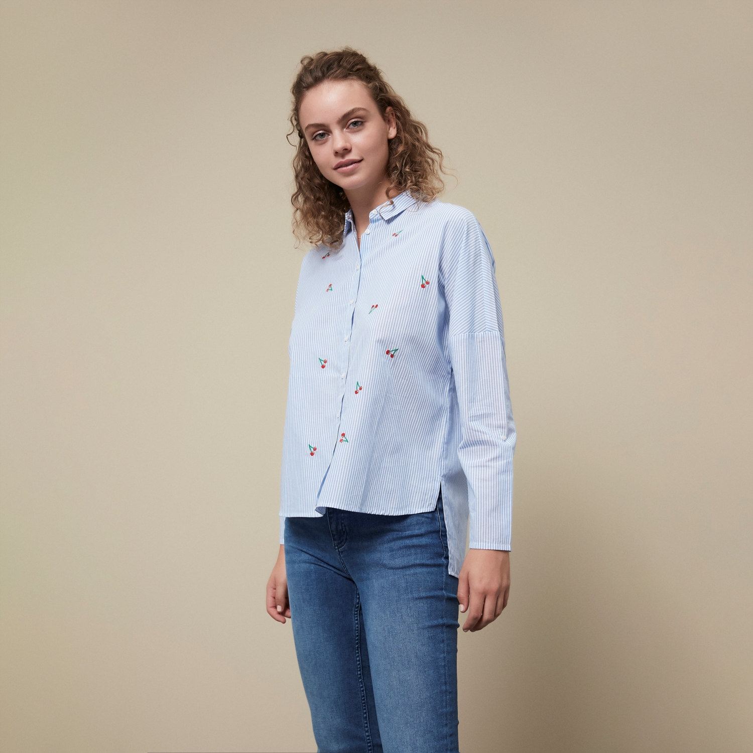 NAKIŞLI OVERSİZ PAMUK GÖMLEK