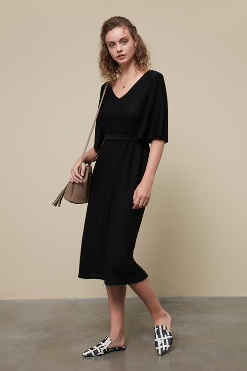  V YAKA MİDİ ELBİSE