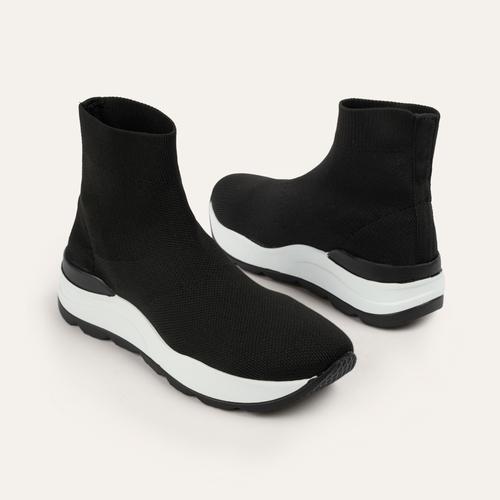  ÇORAP TİPİ YÜKSEK BİLEKLİ SPOR AYAKKABI