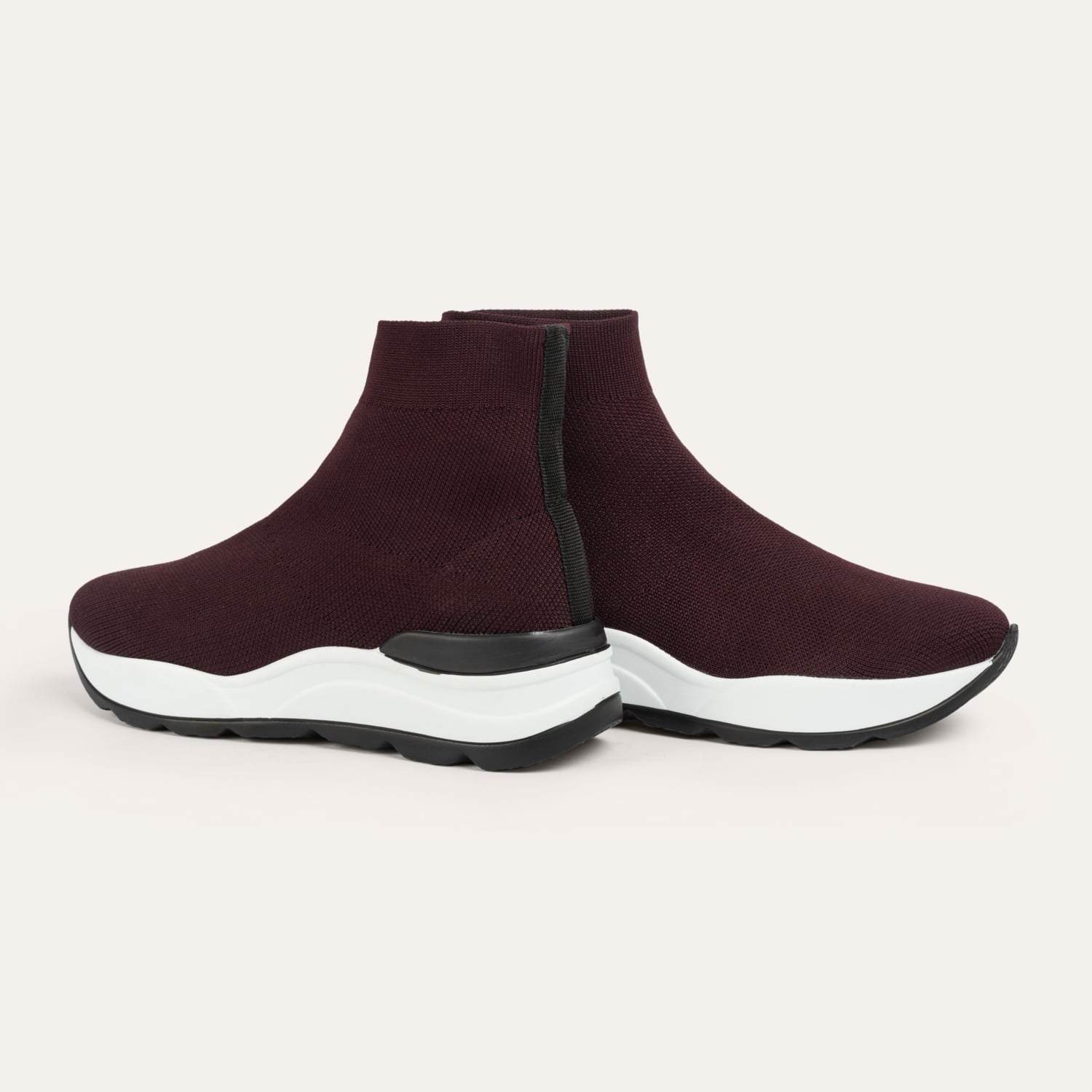 ÇORAP TİPİ YÜKSEK BİLEKLİ SPOR AYAKKABI