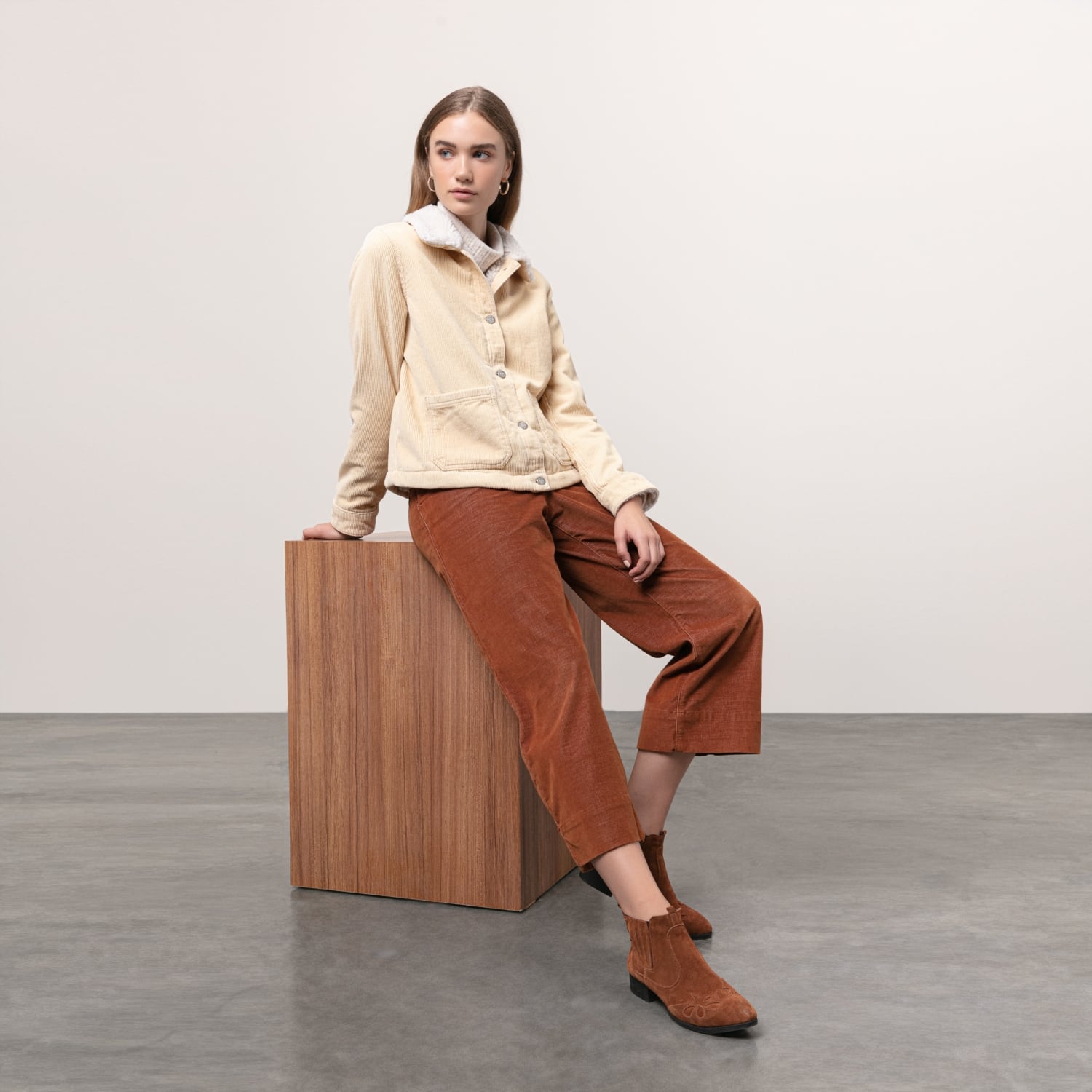 KÜRK YAKALI PAMUK KADİFE CEKET