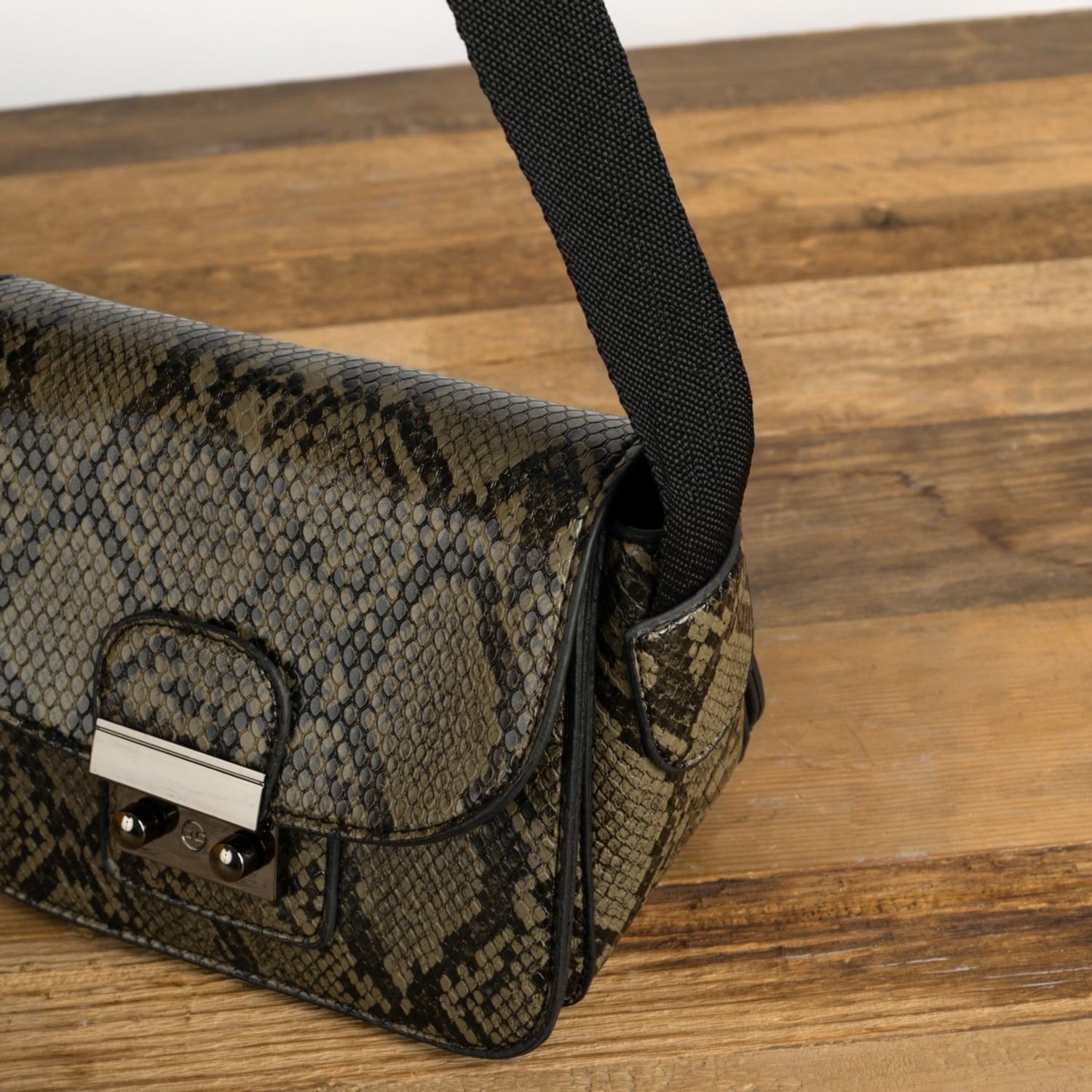 YILAN DERİSİ DESENLİ ÇAPRAZ ASKILI ÇANTA