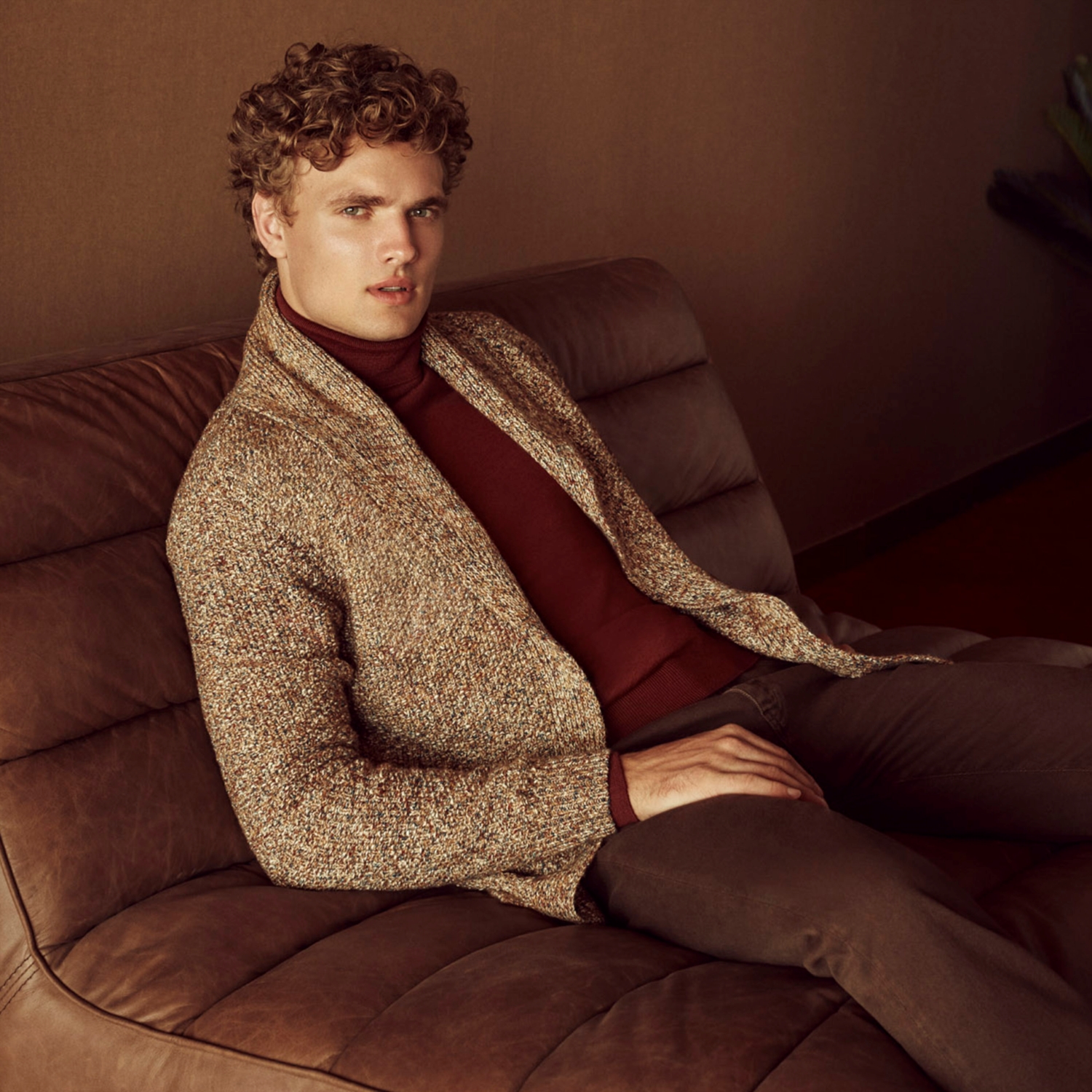 PAMUKLU ŞAL YAKA HIRKA