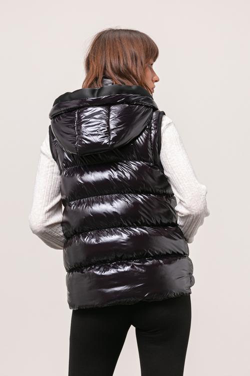  KAPİTONELİ PARLAK YELEK