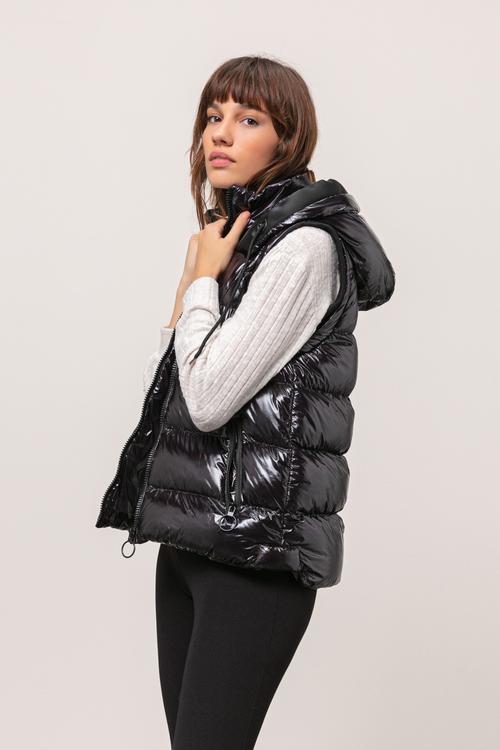  KAPİTONELİ PARLAK YELEK