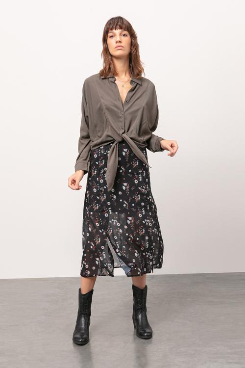  ÖNDEN BAĞLAMALI CASUAL GÖMLEK