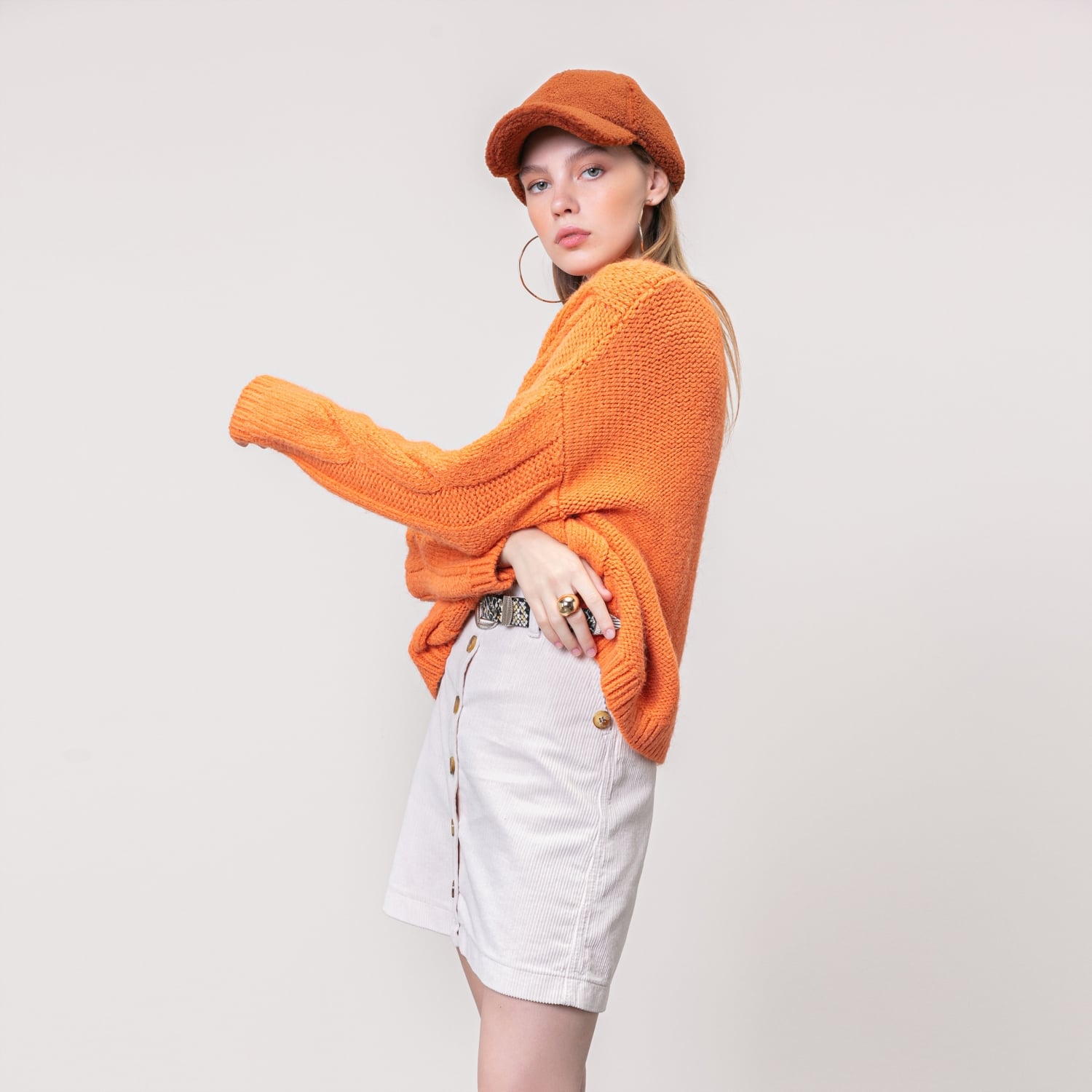 ÖRGÜLÜ DÜŞÜK OMUZ KAZAK