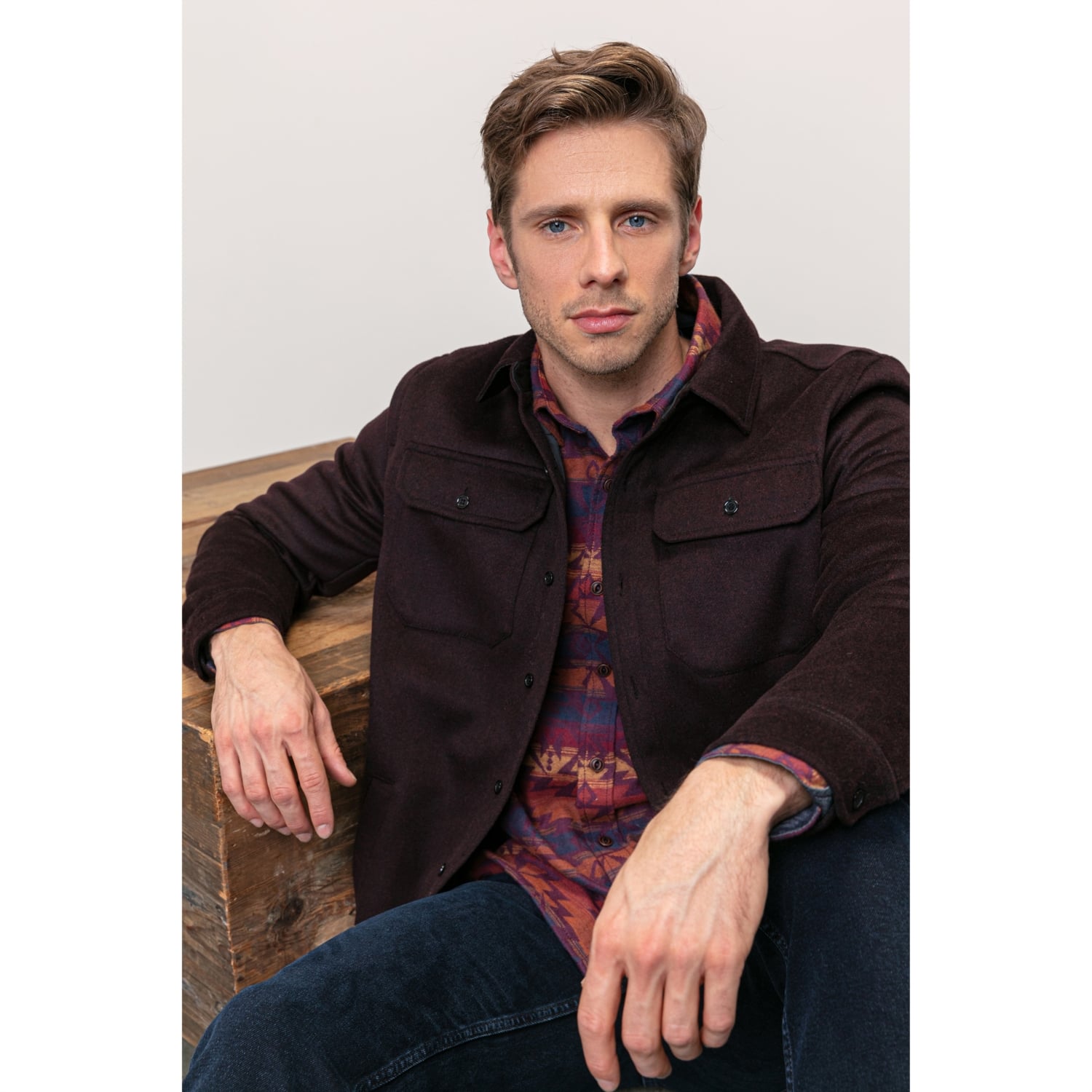 CEPLİ KALIN YÜNLÜ CEKET