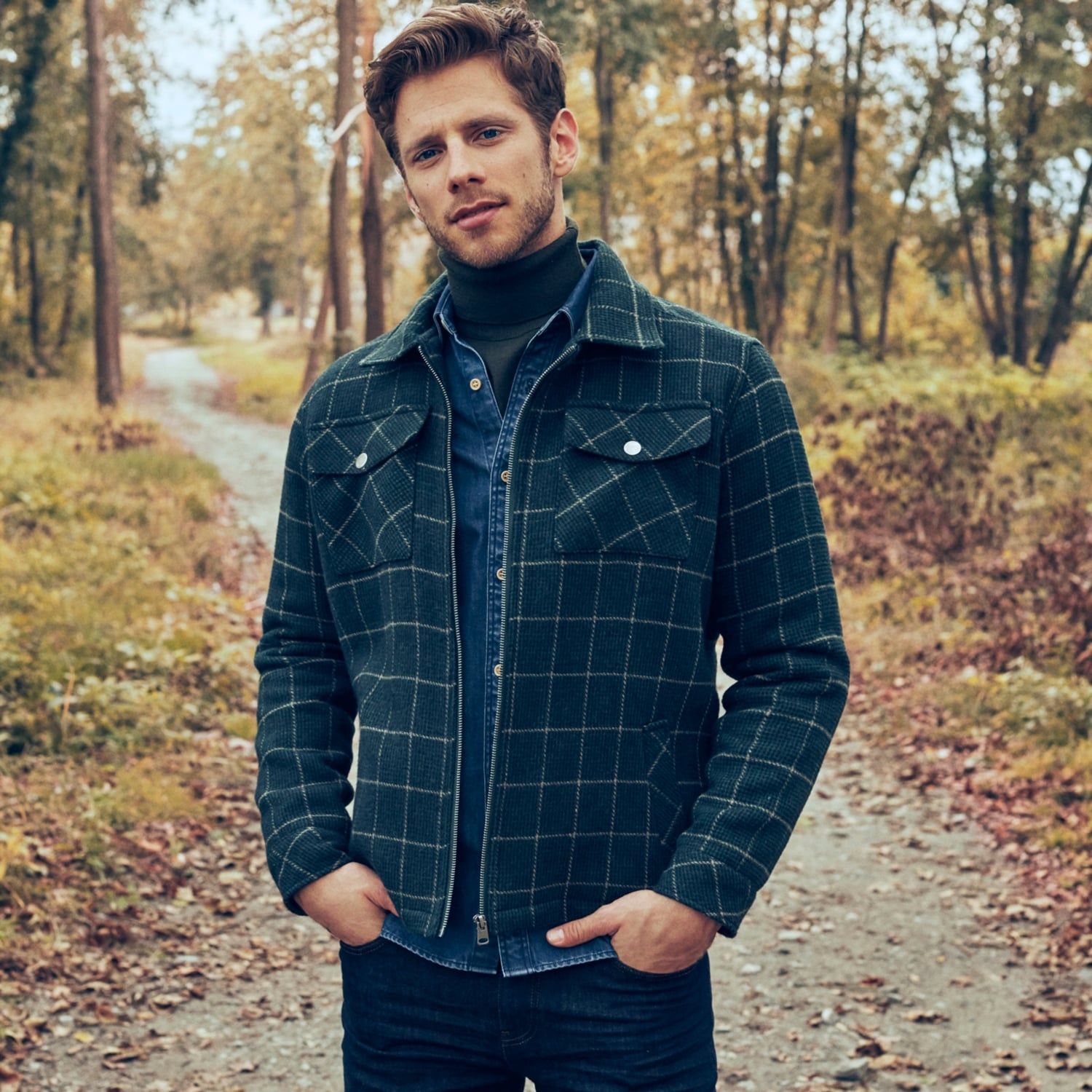 EKOSE DESENLİ CEPLİ MONT